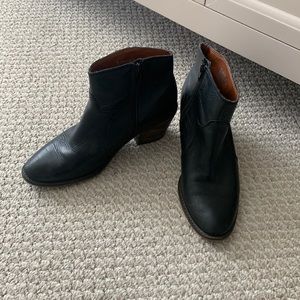 Lucky brand black short booties